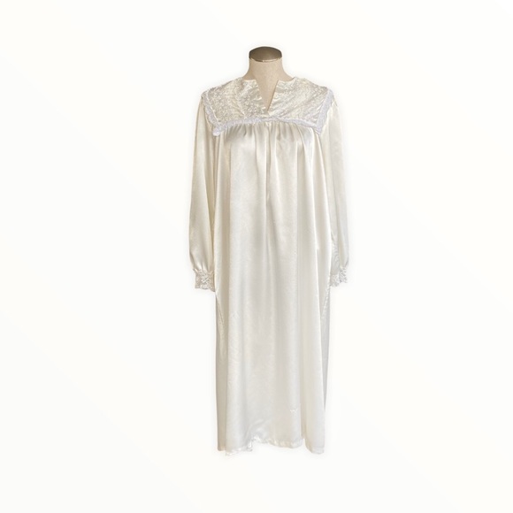 Vintage 70s/80s Christian Dior Satin and Lace Nightgown - Picture 1 of 10